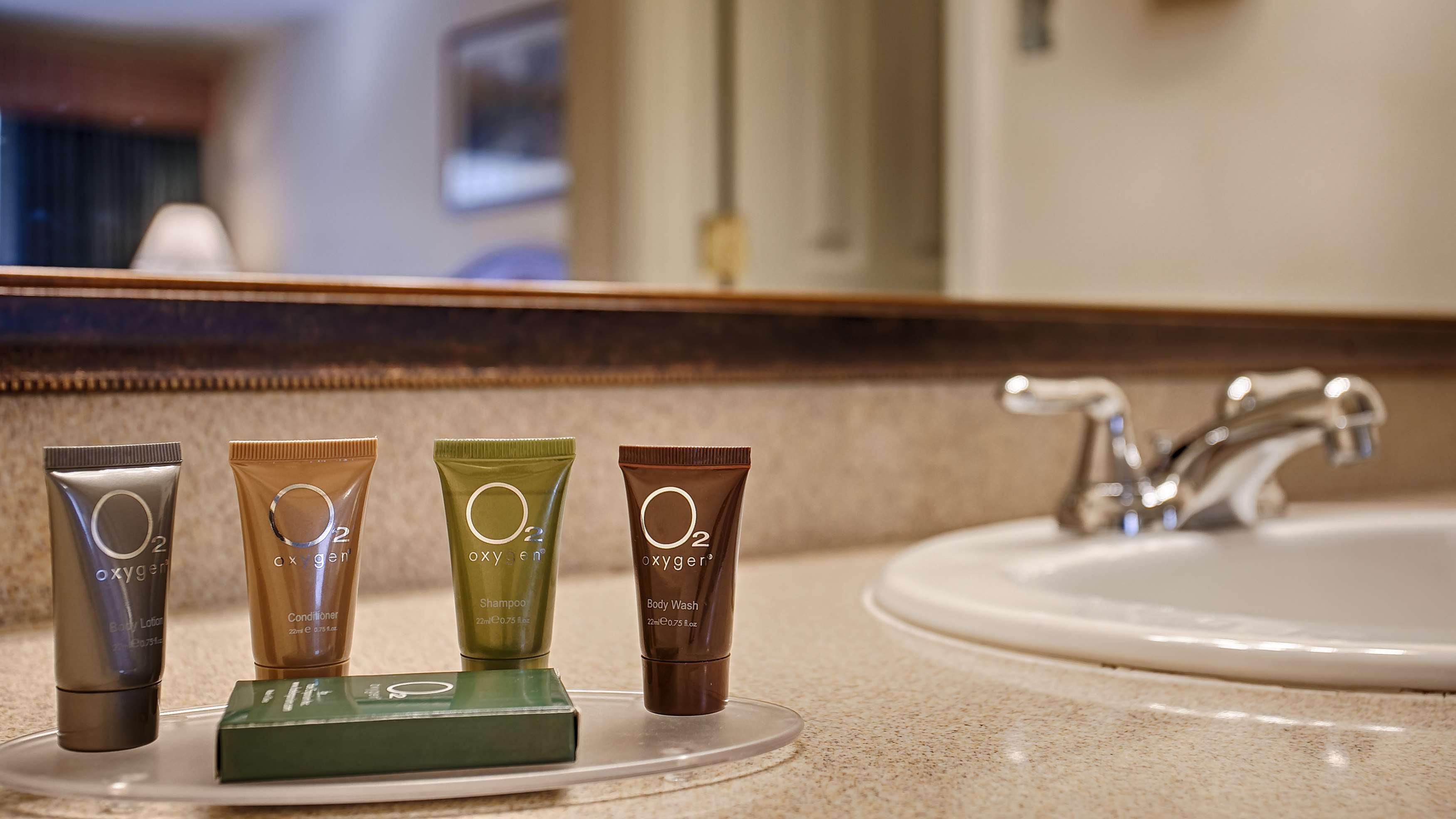 Best Western Plus Brunswick Bath Екстер'єр фото