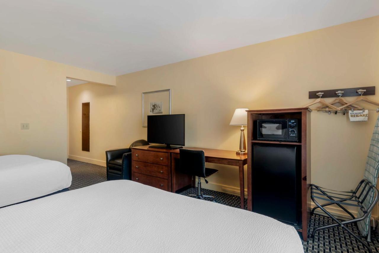 Best Western Plus Brunswick Bath Екстер'єр фото